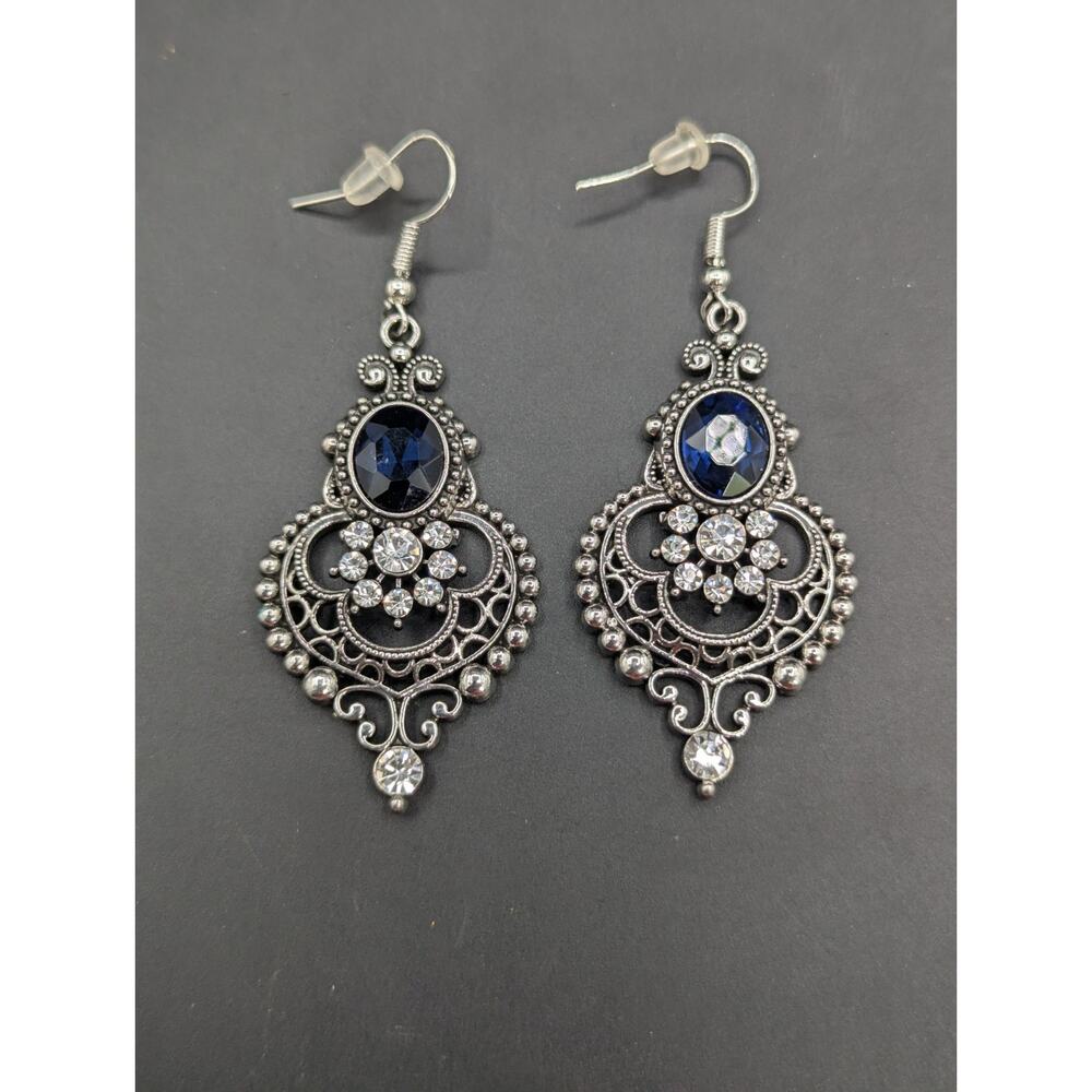 Vintage Style Blue Sapphire Glass Chandelier Earrings Silver Tone Boho Filigree